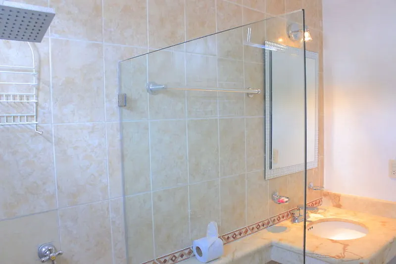 Apartamentos Las Torres Playa del Carmen Mexico