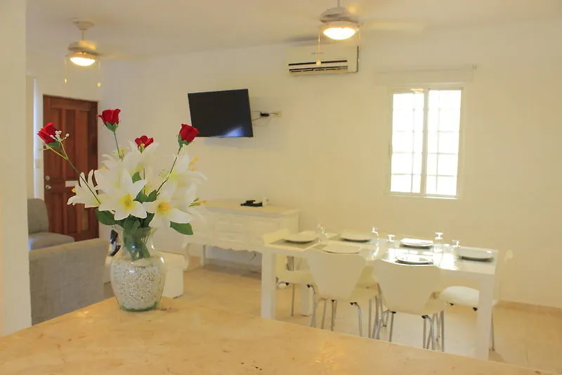 Apartamentos Las Torres Playa del Carmen